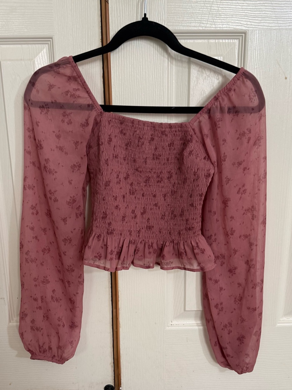 Hollister Pink Floral Smocked Peplum Long Sleeve Top XS